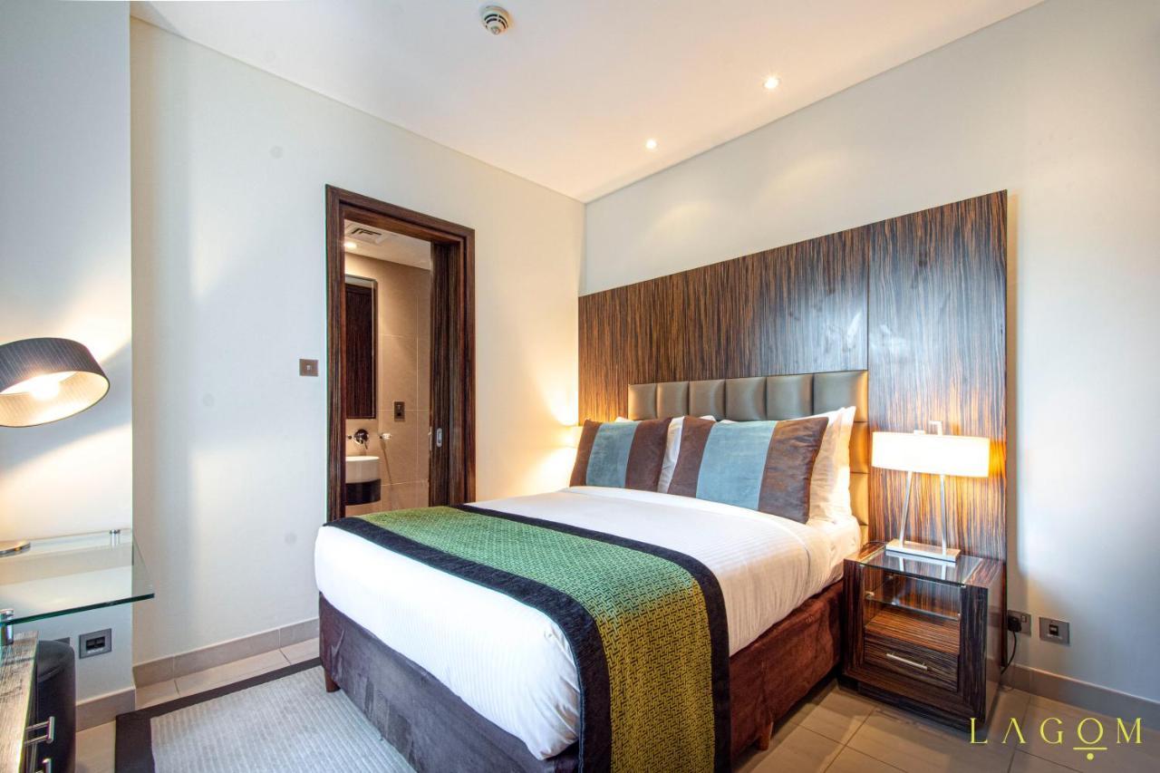 Songs Of The Lake By Lagom - Bonnington Apartment Jumeirah Lake Towers, Dubai Bagian luar foto