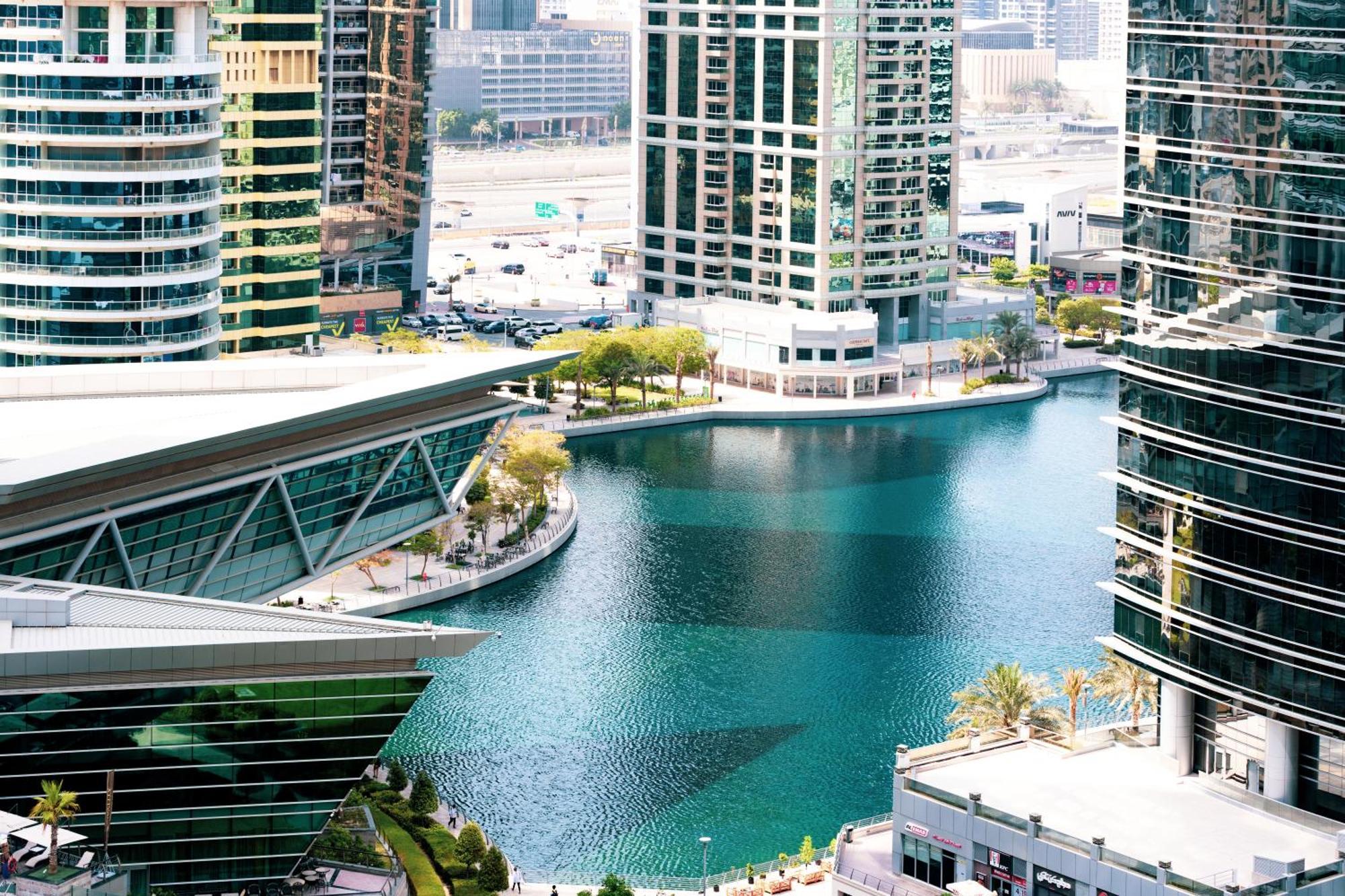 Songs Of The Lake By Lagom - Bonnington Apartment Jumeirah Lake Towers, Dubai Bagian luar foto