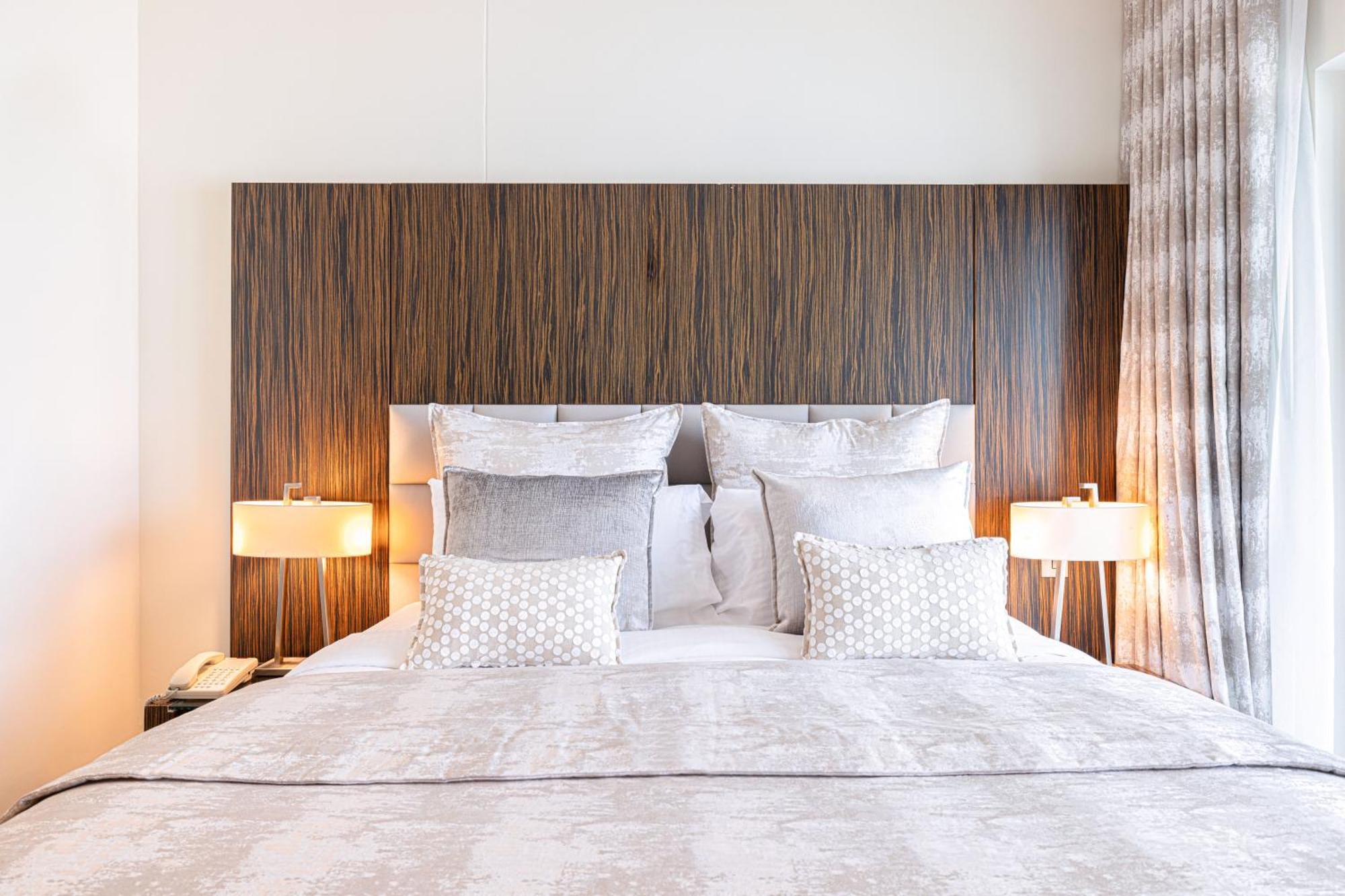 Songs Of The Lake By Lagom - Bonnington Apartment Jumeirah Lake Towers, Dubai Bagian luar foto
